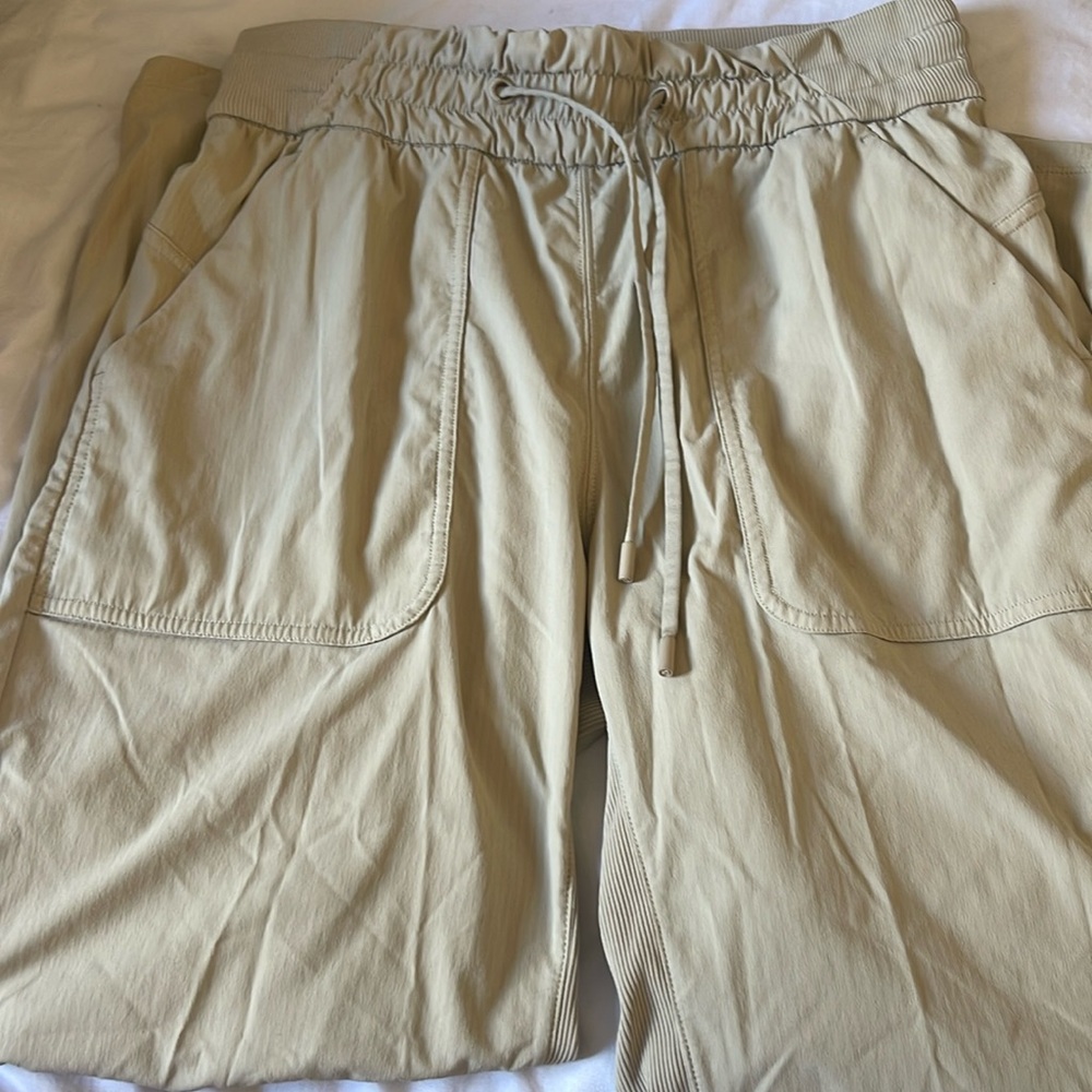 Lululemon lightweight pants